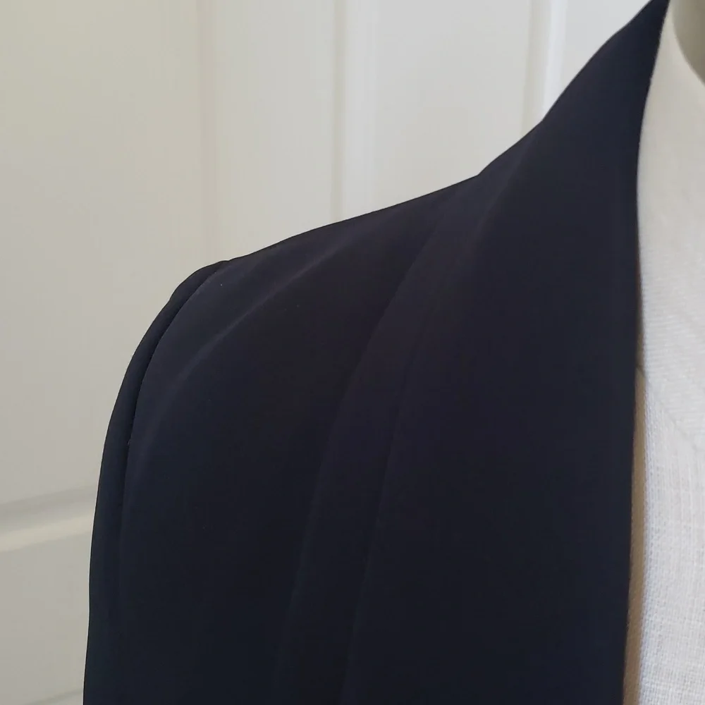 H&M Black Cropped Tuxedo Blazer Jacket Size 4 Structured